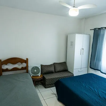 Cantinho Do Mar: Beachfront Retreat with Wi-Fi and Free Parking Praia Grande  Exterior photo