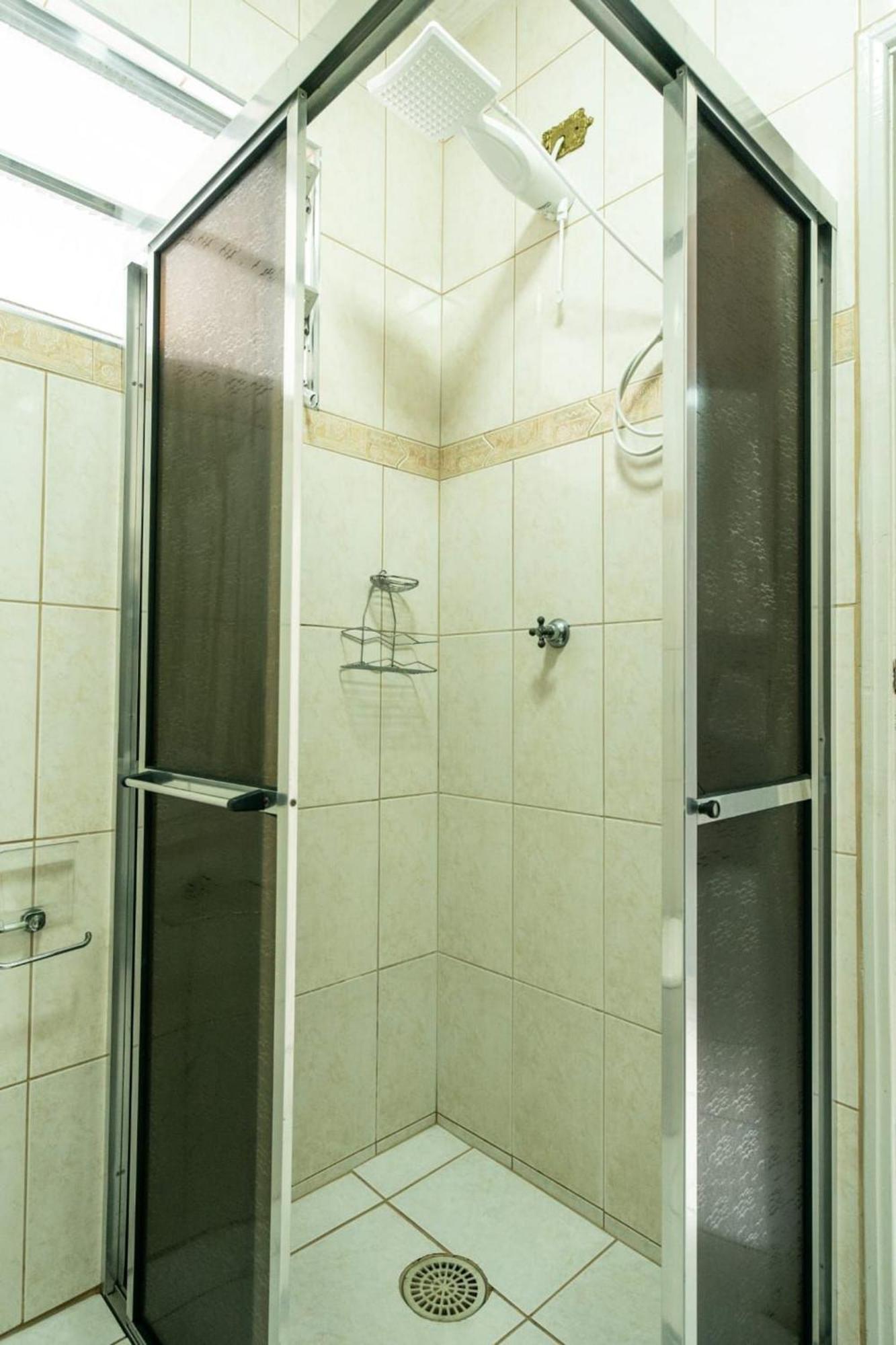 Cantinho Do Mar: Beachfront Retreat With Wi-fi And Free Parking Apartment Praia Grande (Santos)